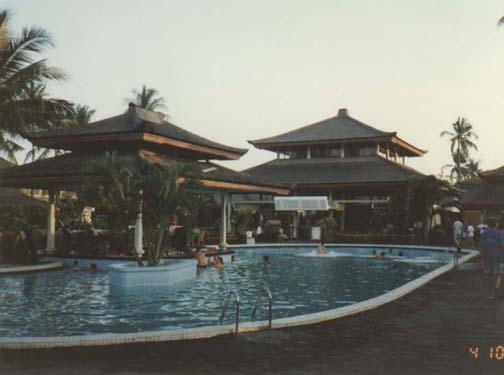 IDN Bali 1990OCT04 WRLFC WGT 010